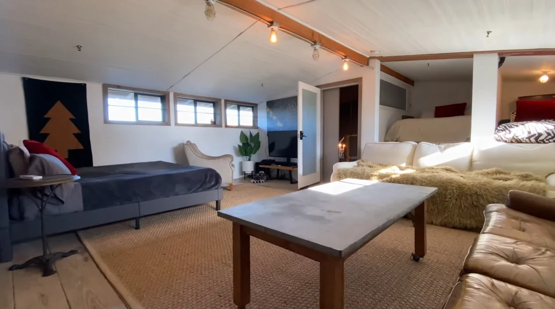 28 Interior Design Photos vs. 6608 Portshead Rd, Malibu, CA Luxury Home Tour