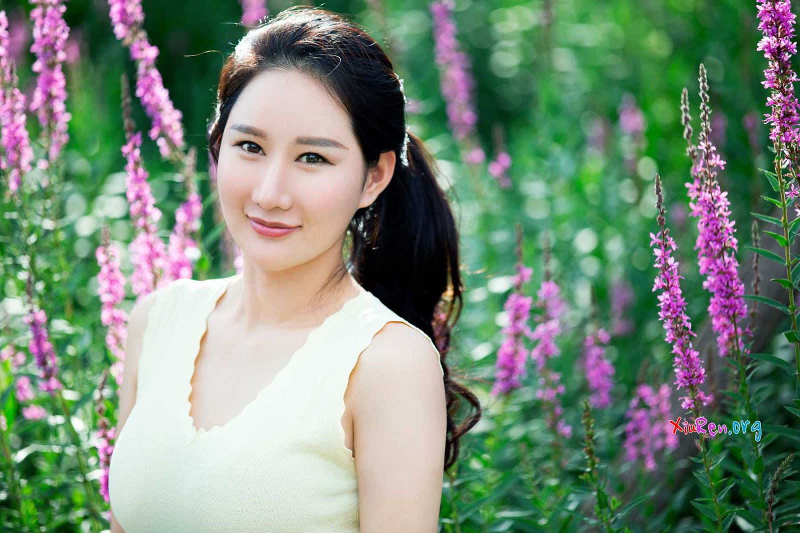 model cantik siap ditelanjangi | Cewek Seksi Idaman