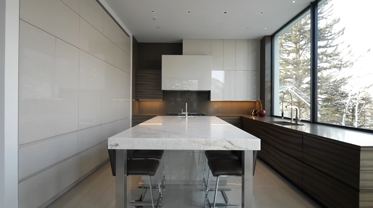 56 Photos vs. 165 W Forest Rd, Vail, CO Luxury Mansion Interior Design Tour