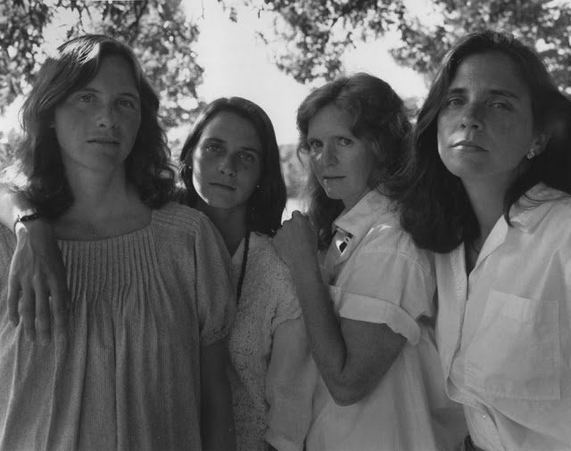 Doctor Ojiplático. Nicholas Nixon. The Brown Sisters Project. 1975-2011