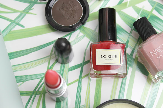 Soigne Pomegranate Nail Polish Soigne Pomegranate Nail Polish Review