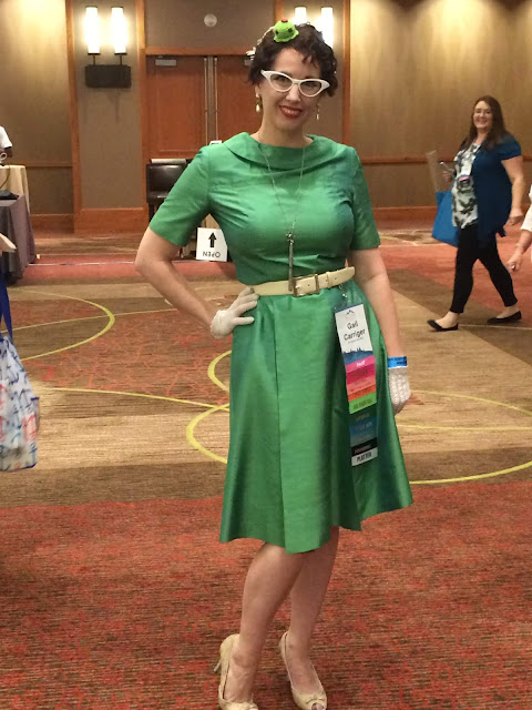 Gail Carriegr Wears a 1950s Kelly Green Day Dress with Silly Octopus Hat for RWA Nationals 2018 in Denver