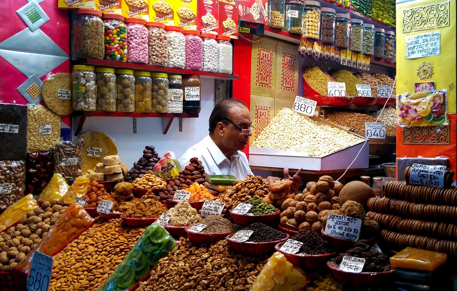 Asia's Largest Wholesale Spice-Market : Khari Baoli