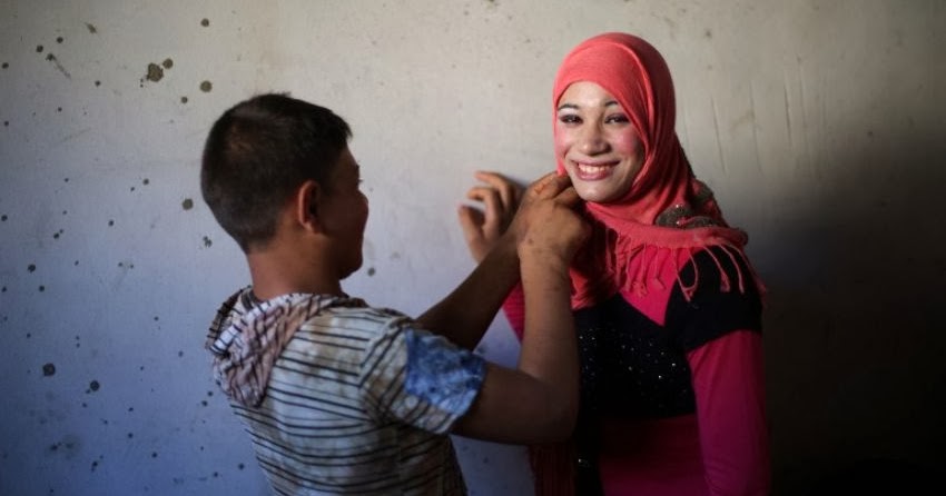 أصغر زوجين في غزة Asrarwea5bar 