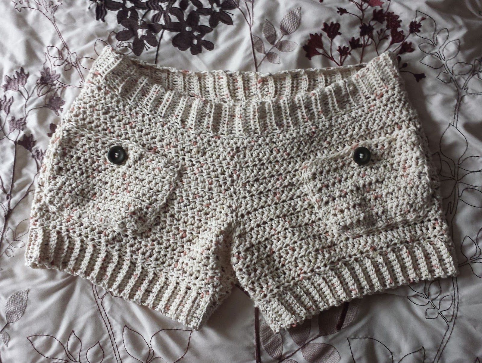 Comfy Cotton Shorts -free crochet pattern.