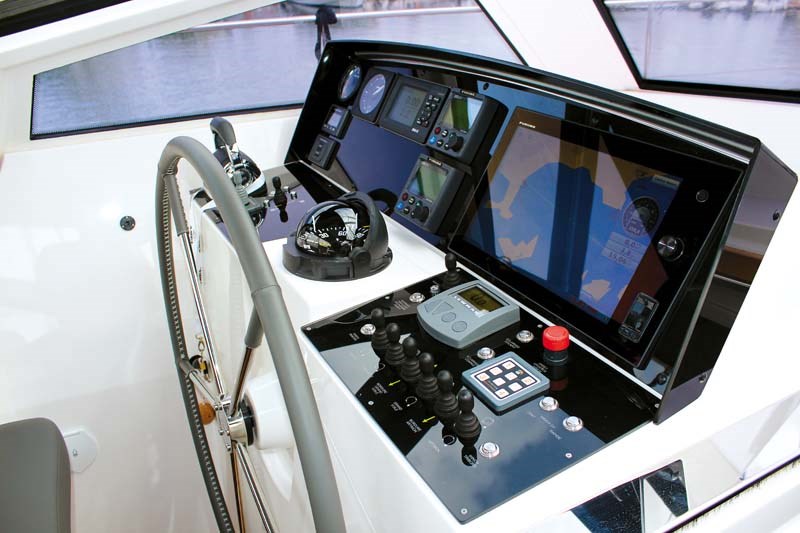 5 Useful Tips to Buy Marine Electronics on a Budget