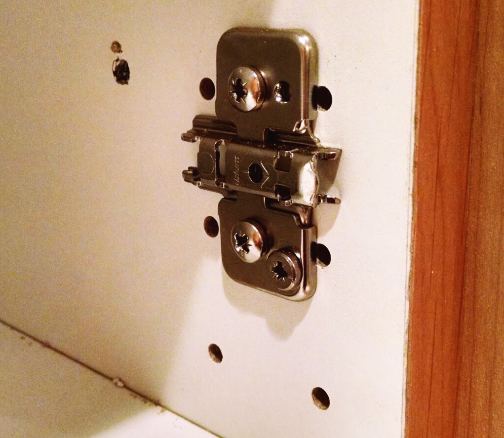 Hinges For Barker Doors On Ikea Sektion, How Do You Install Hinges On Ikea Corner Cabinets