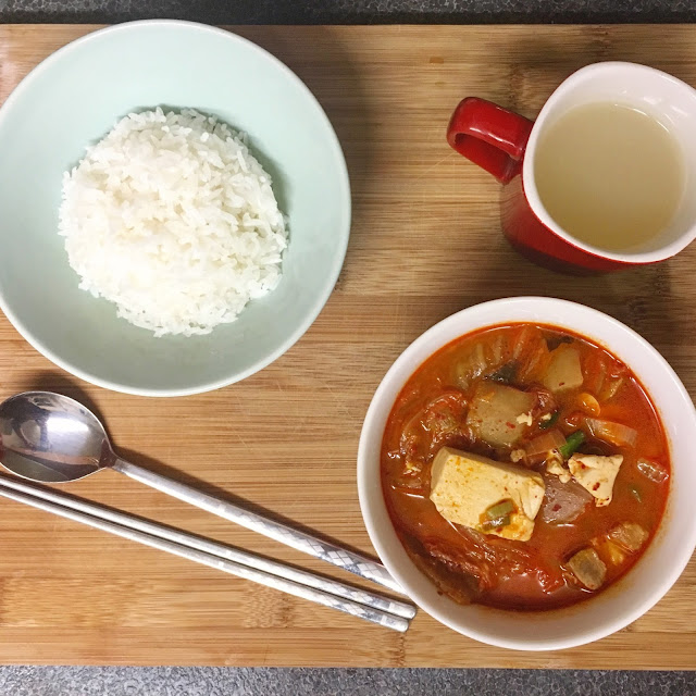 kimchi jjigae