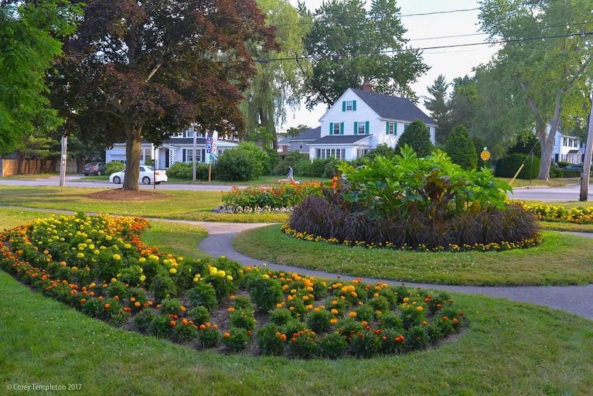 Portland, Maine USA July 2017 photo by Corey Templeton. A few photos of the pleasant landscaping in Fessenden Park on the last day of July.
