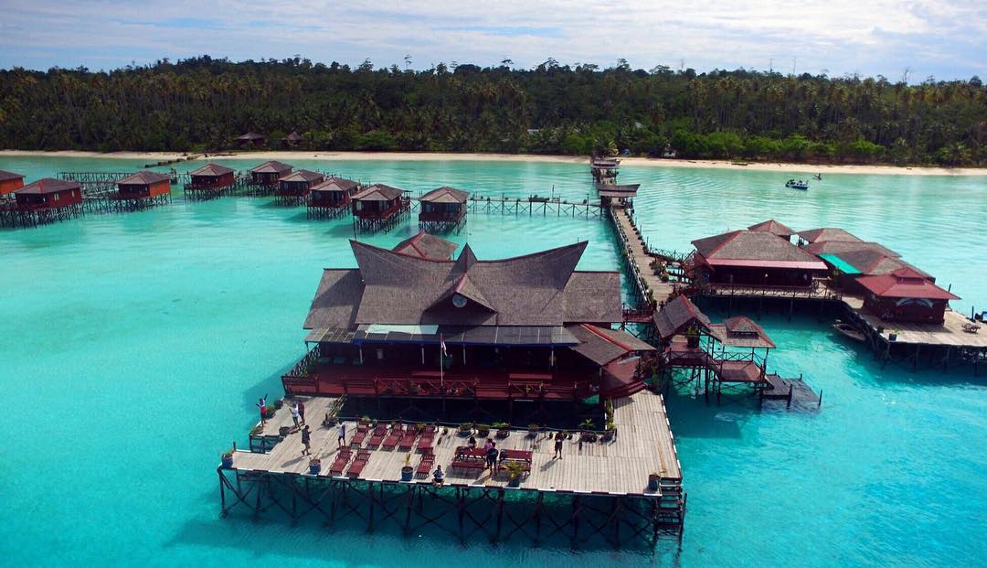 tour maldives indonesia