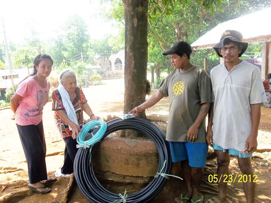 Mambulaoans WorldWide Buzz Cutflower garden project donation