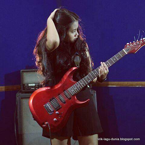 Hanin Dhiya Hanin Dhiya