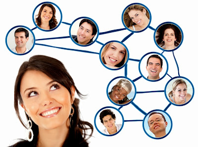 Digital and traditional tools Social networks