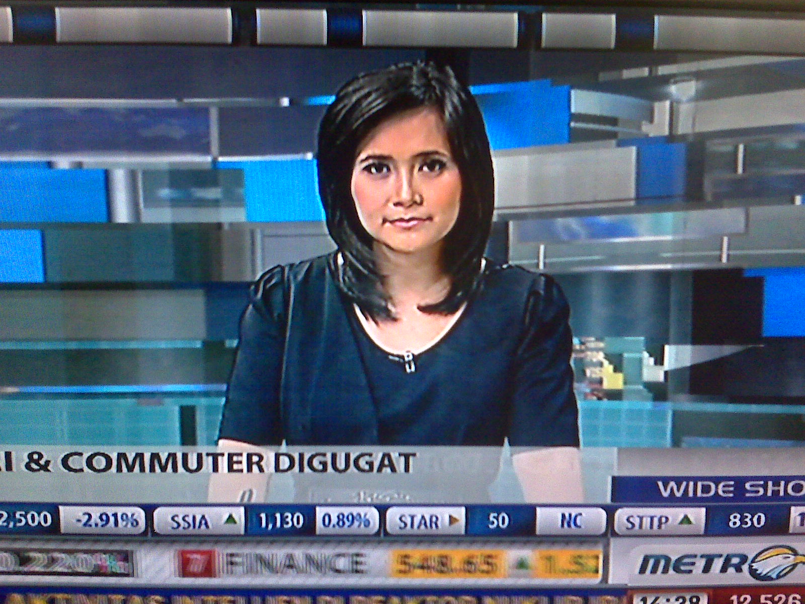 Pertelevisian Indonesia: News anchor metro TV dan Idola cilik 2013