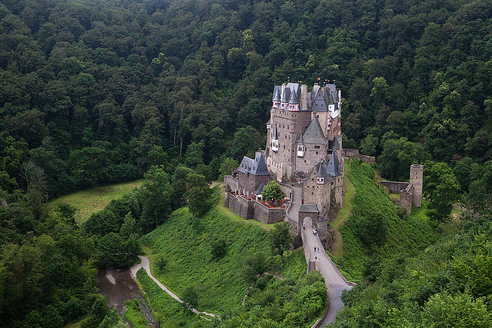 Замок эльц долина реки эльцбах германия