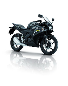 Top Motorcycle Wallpapers: 2011 Honda CBR150R Motorcycle