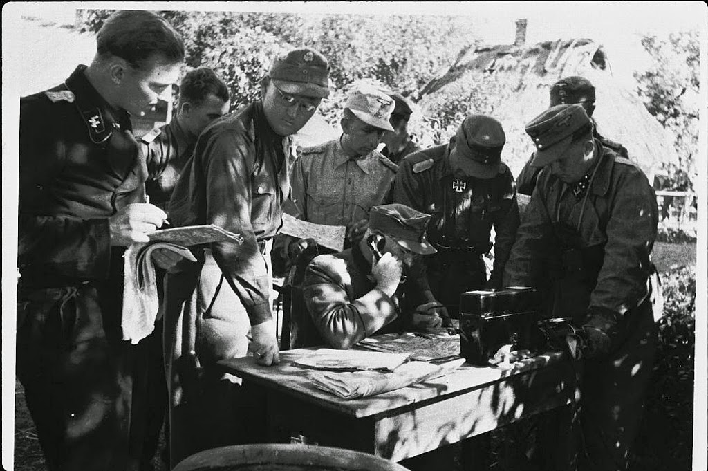 NAZI JERMAN Foto Herbert Otto Gille, Komandan Divisi SS Wiking