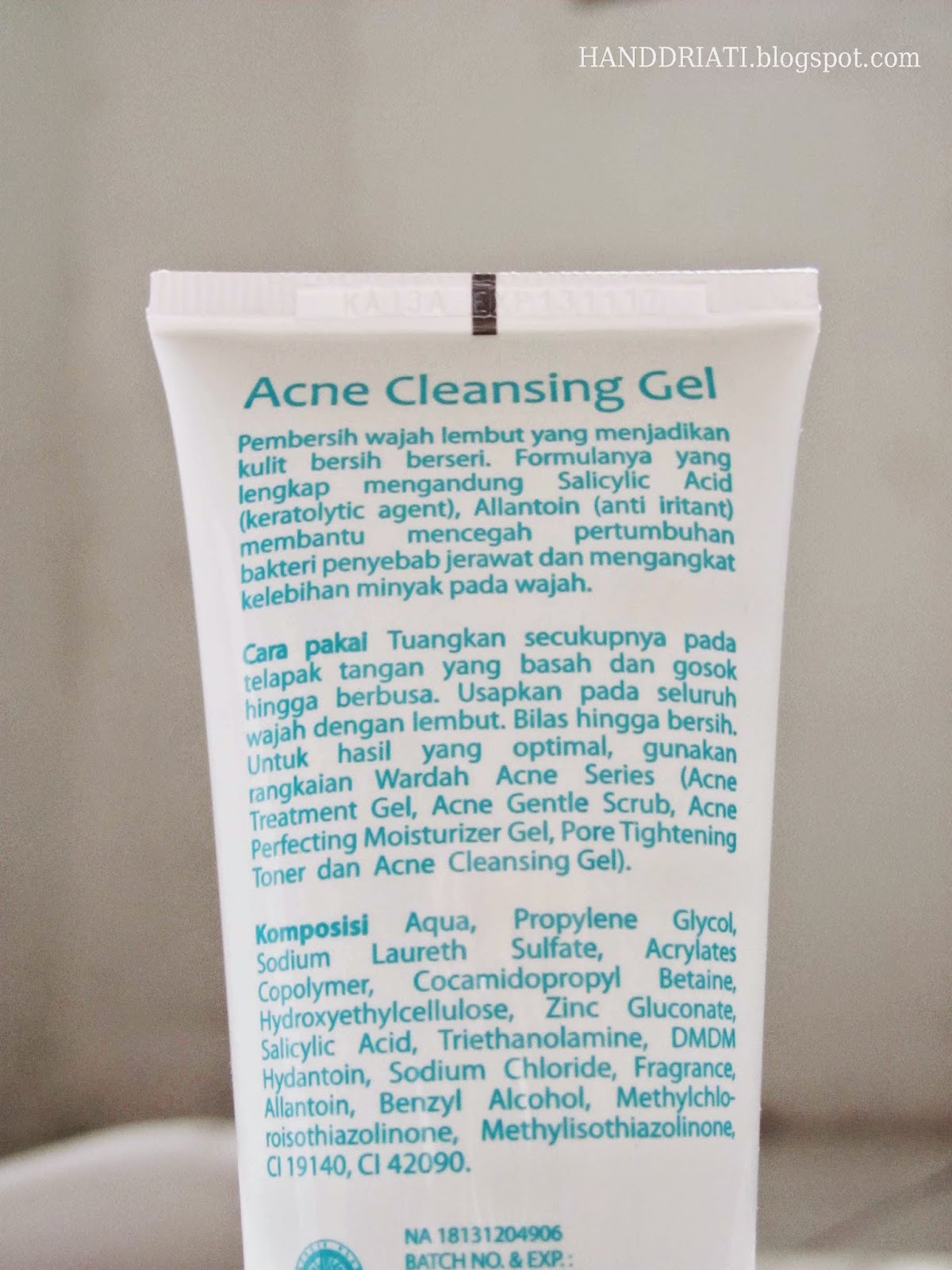Review Wardah Acne Cleansing Gel si Pembersih Wajah Untuk