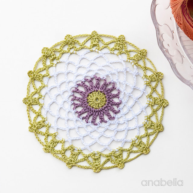 Mini crochet doilies free pattern, Anabelia Craft Design