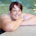 Woman takes her first bath in 30 years after overcoming fear of water