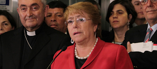 Este lunes la presidenta Michelle Bachelet llegó hasta la región de La Araucaníapara participar de una nueva sesión de la Comisión Asesora Presidencial 