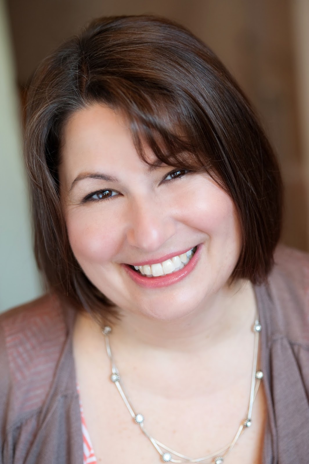 Chick Lit Central Elizabeth LaBan is perfectly fine...plus a book giveaway