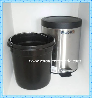 Lixeira de aço inox com pedal da Casa + Prat-K Lixeira
