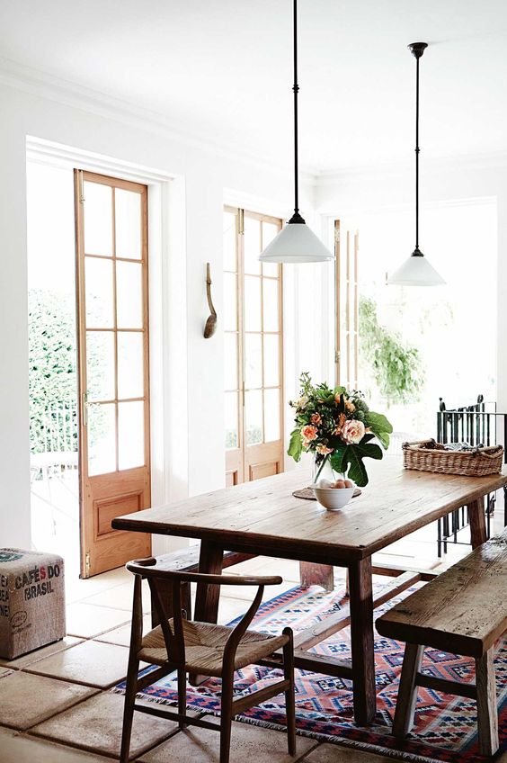 42 Inspiring Farmhouse Dining Room Decor Ideas - Hello Lovely