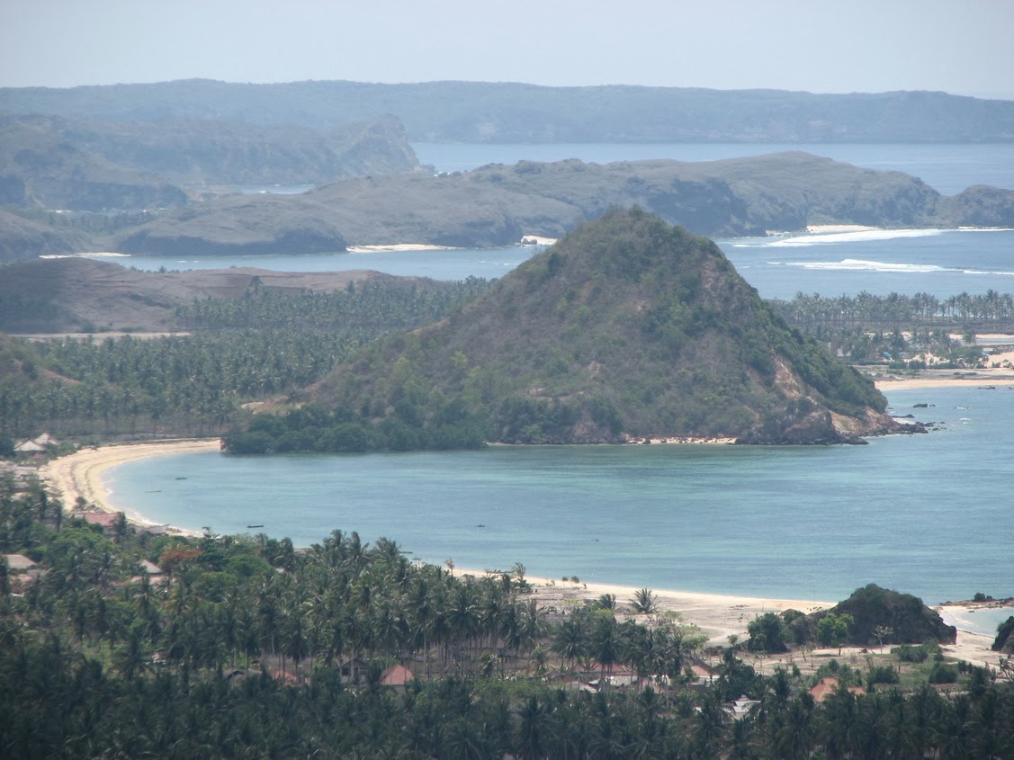 Pantai di Lombok Selatan