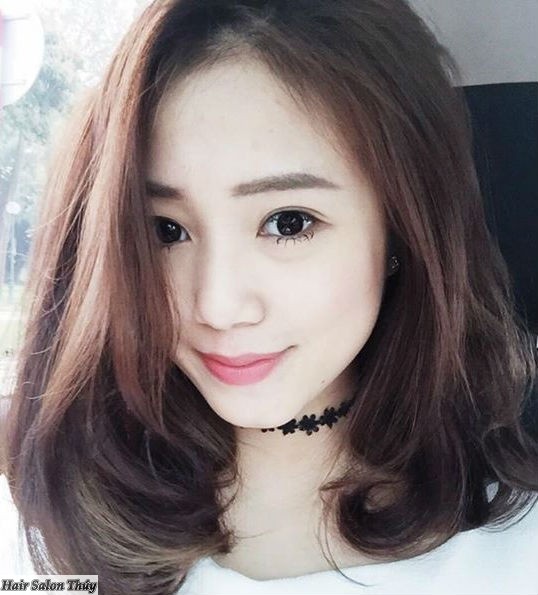 Tóc ngắn ngang vai xoăn nhẹ kieu toc ngang vai