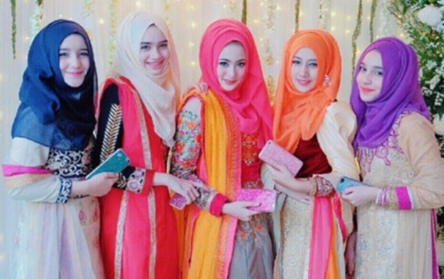 Inilah 5 Wanita Berjilbab Bersaudara Asal Thailand Yang Bikin Galau Inilah 5 Wanita Berjilbab Bersaudara Asal Thailand Yang Bikin Galau