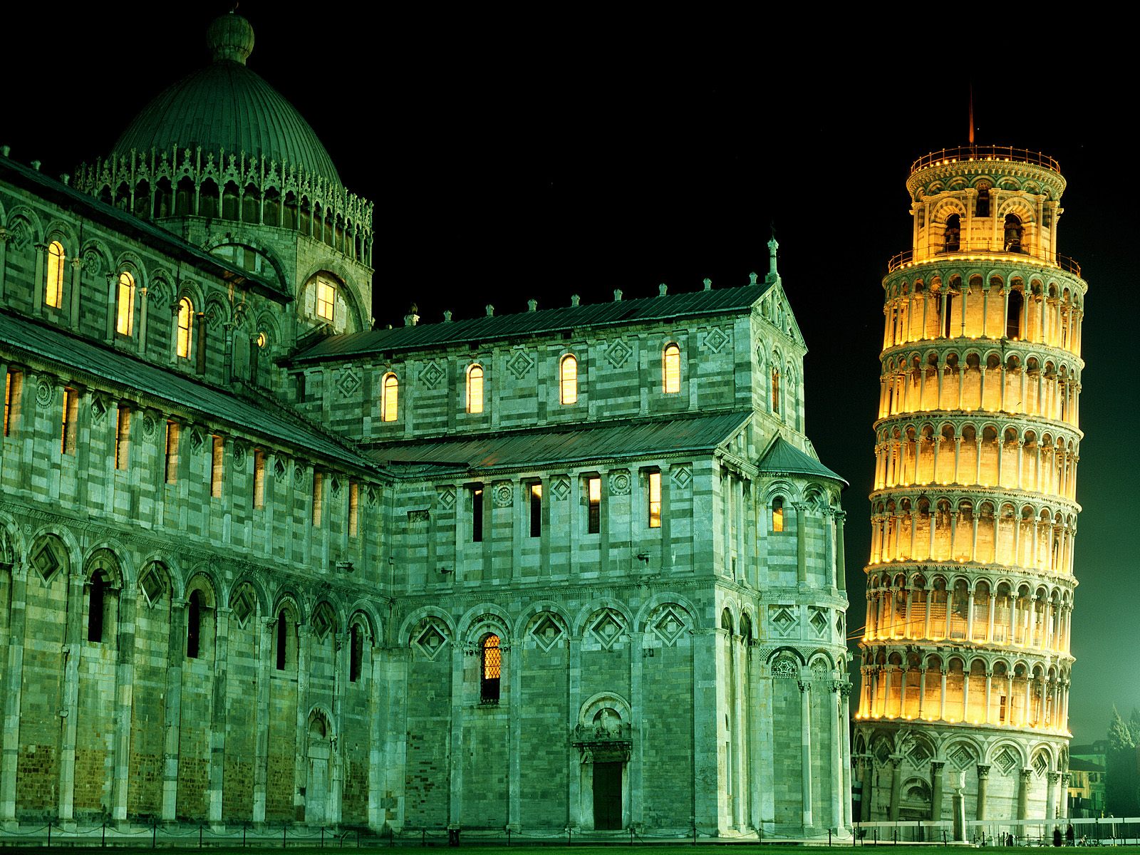 http://4.bp.blogspot.com/-x53DQUVnzl0/Tr5uiC9fAlI/AAAAAAAAEks/PWZoQSkBil8/s1600/Leaning+Tower+Of+Pisa%252C+Italy+hd+Wallpapers.jpg
