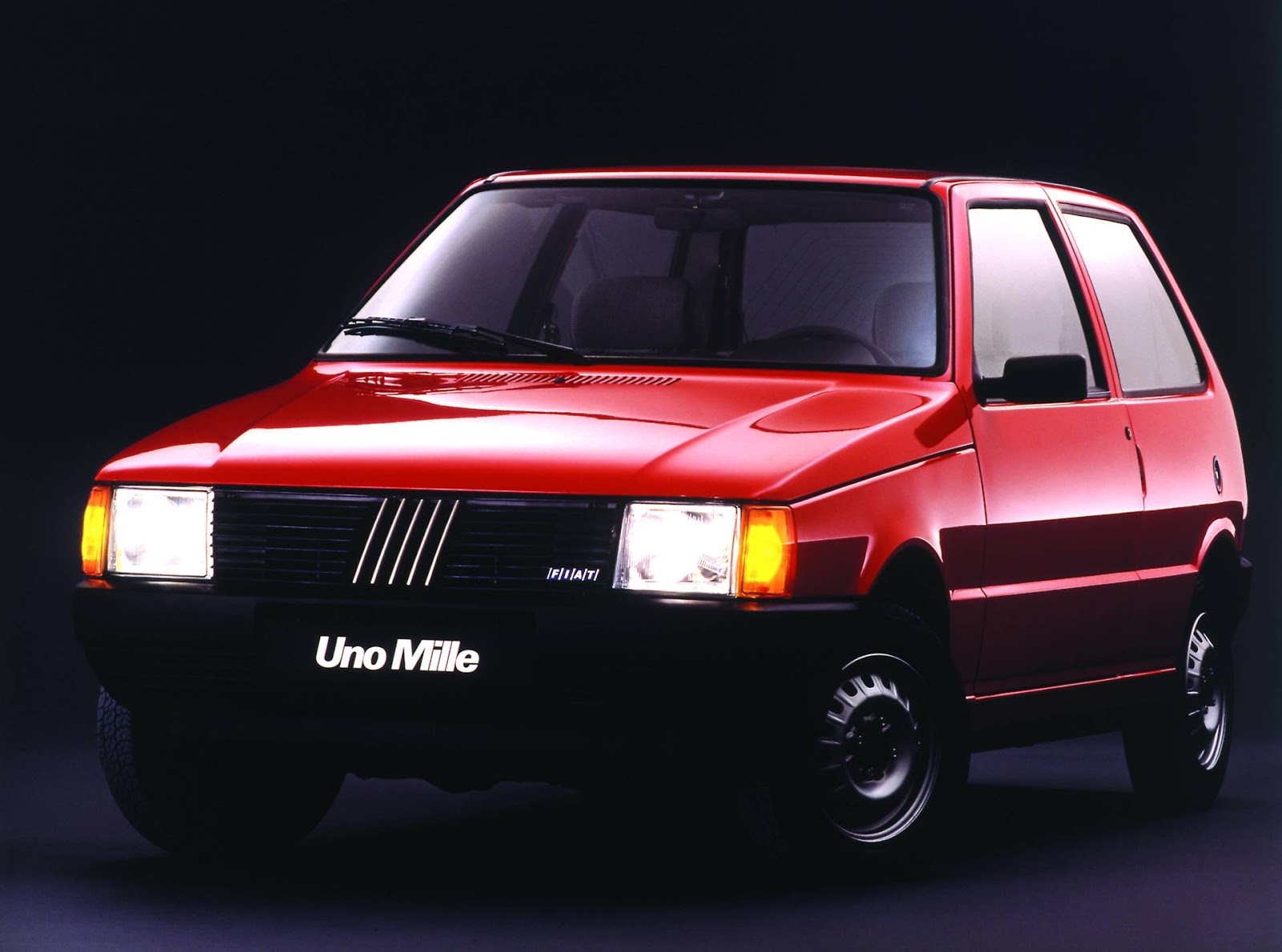 Fiat Uno Mille: dez anos de sucesso e evolução - fotos