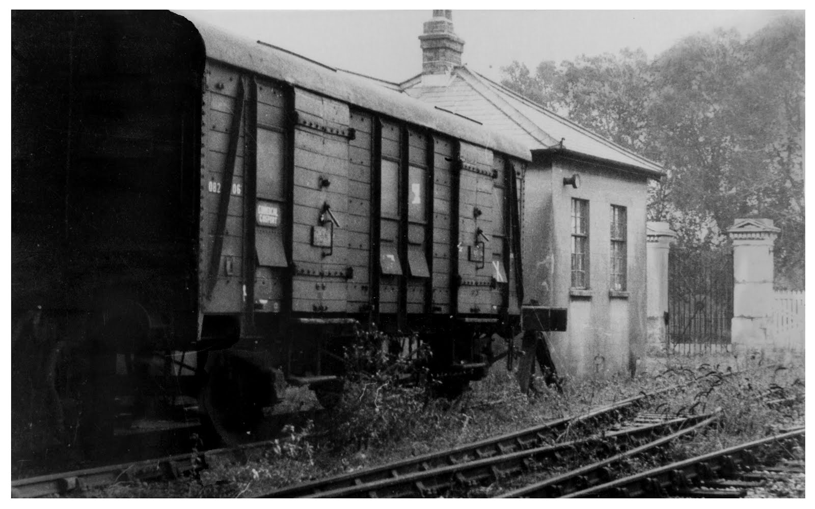 Stranded wagon after closure