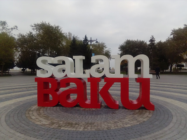 Salam Bakú significa Hola Bakú