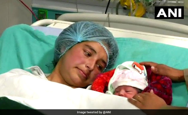 A pregnant woman gave birth to the baby, said - Thank you for saving the army.