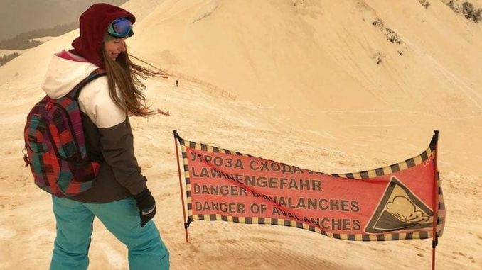 Πορτοκαλί χιόνι στην Ευρώπη λόγω αφρικανικής σκόνης Πορτοκαλί χιόνι στην Ευρώπη λόγω αφρικανικής σκόνης