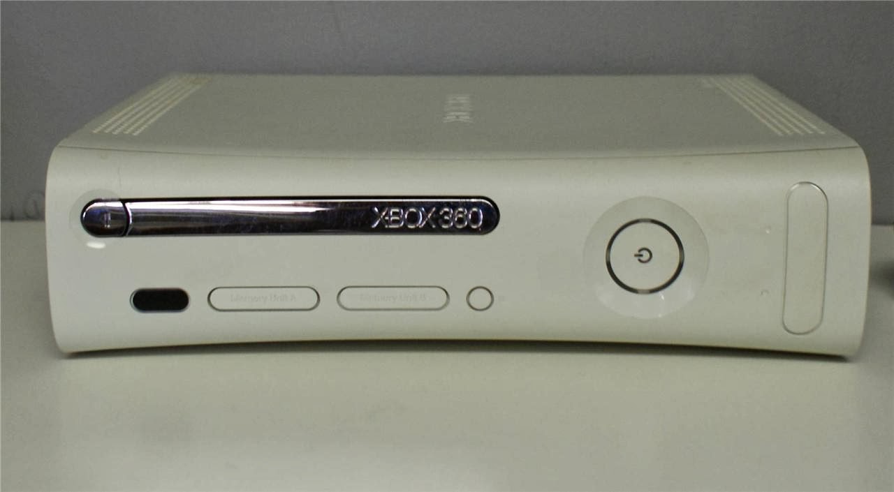 MICROSOFT XBOX 360 WHITE CONSOLE 2009 Gold Crafters Exchange