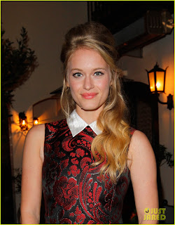 Leven Rambin en el evento Allure's Look Better Naked | Real or not real