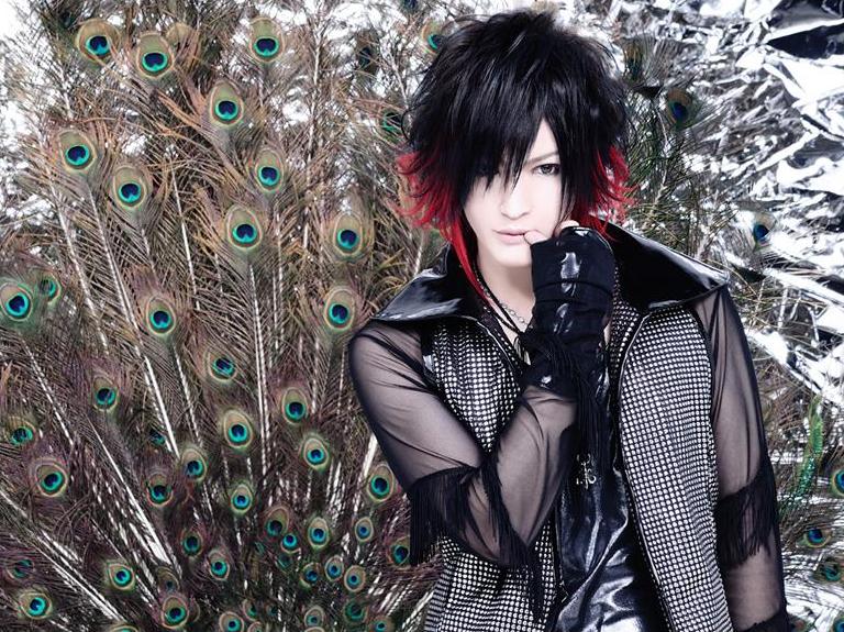 ViViD Sixth Gun: D=OUT: Nuevo look para "Ai Suru Hito"