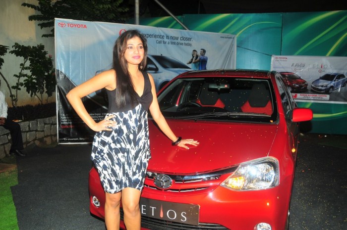 haripriya in black skirt at tollywood magazine launch actress pics
