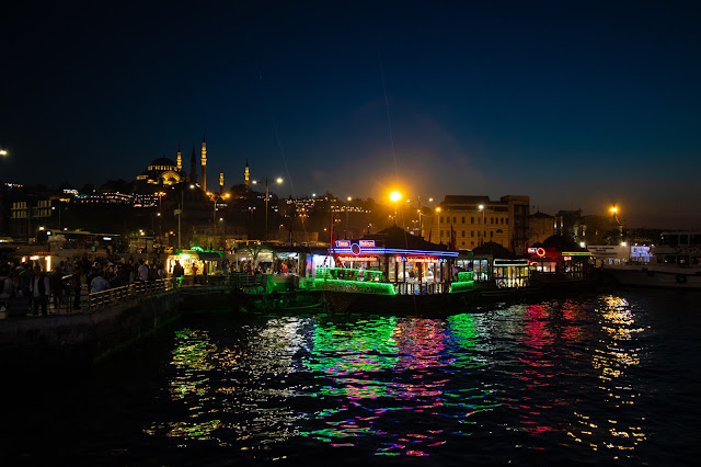 Ponte di Galata di notte-Istanbul