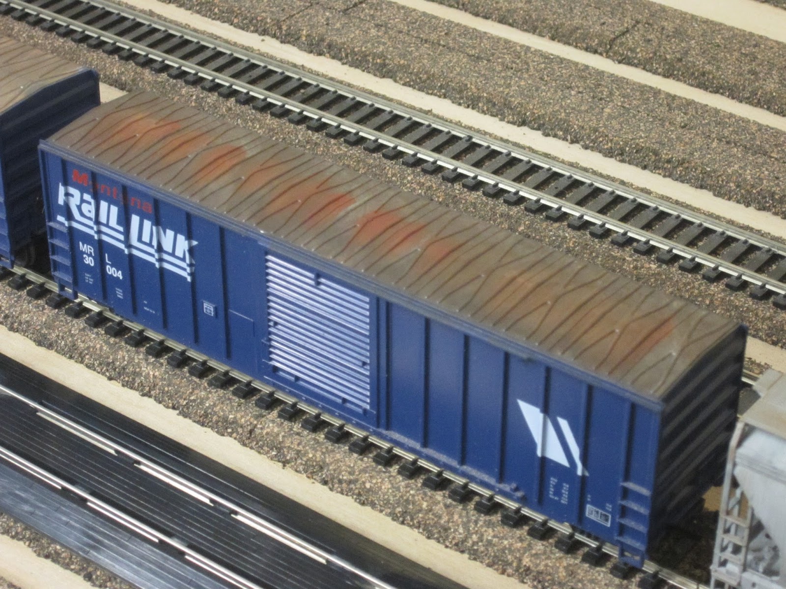 Stew's Trains Weathered Freight Cars