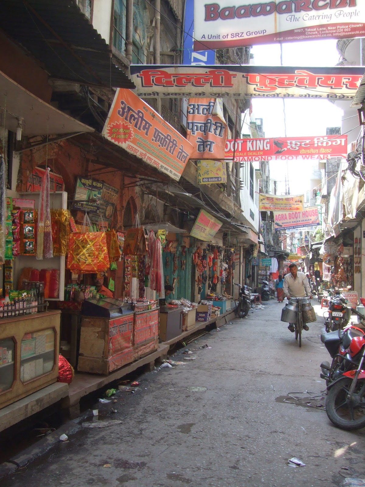 The Travels of a Curious Old Man Lucknow (1), City of Nawabs Part 7