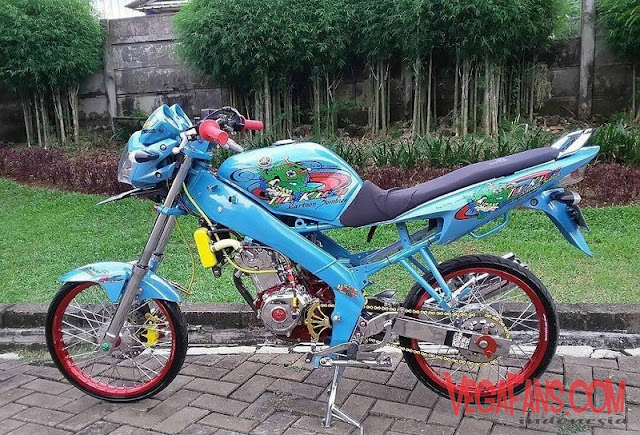 Foto Modifikasi Vixion Thailook Style Warna Biru Jari Jari Simple Foto Modifikasi Vixion Thailook Style Warna Biru Jari Jari Simple