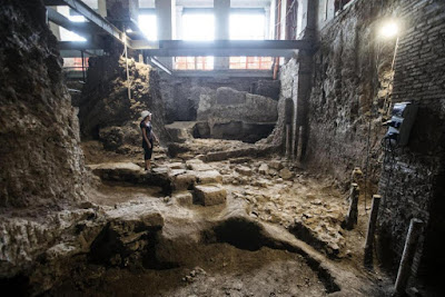 Excavation of ancient house extends boundaries of Rome Excavation of ancient house extends boundaries of Rome