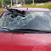 Conductor atropella a un Zeta que lo quería secuestrar en un narcoreten de Tamaulipas, su arma quedo incrustada en el parabrisas