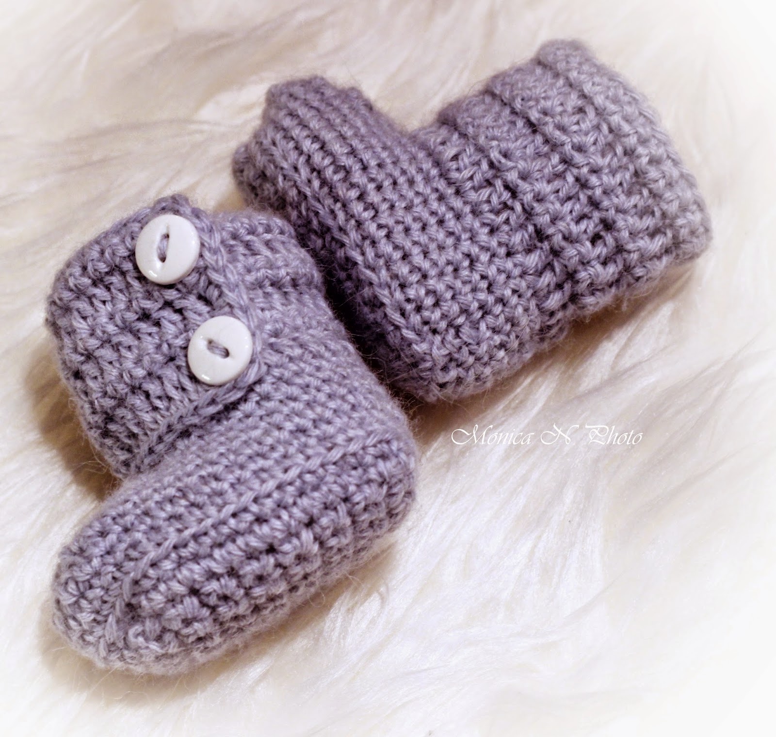 Baby Booties På Baby Føtter