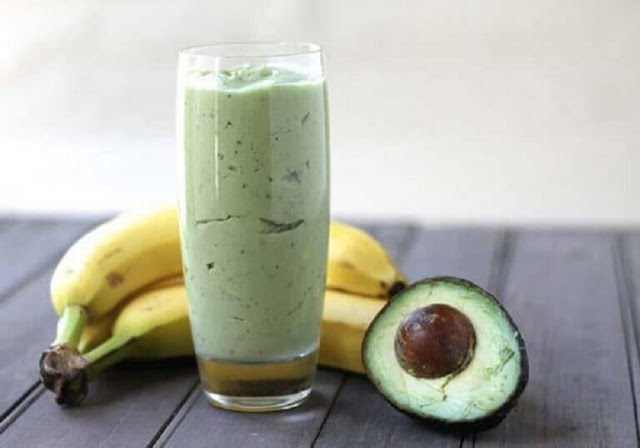 3 Minuman Teh Hijau ini Dapat Turunkan Berat Badan Dalam Sekejap smoothie-pisang