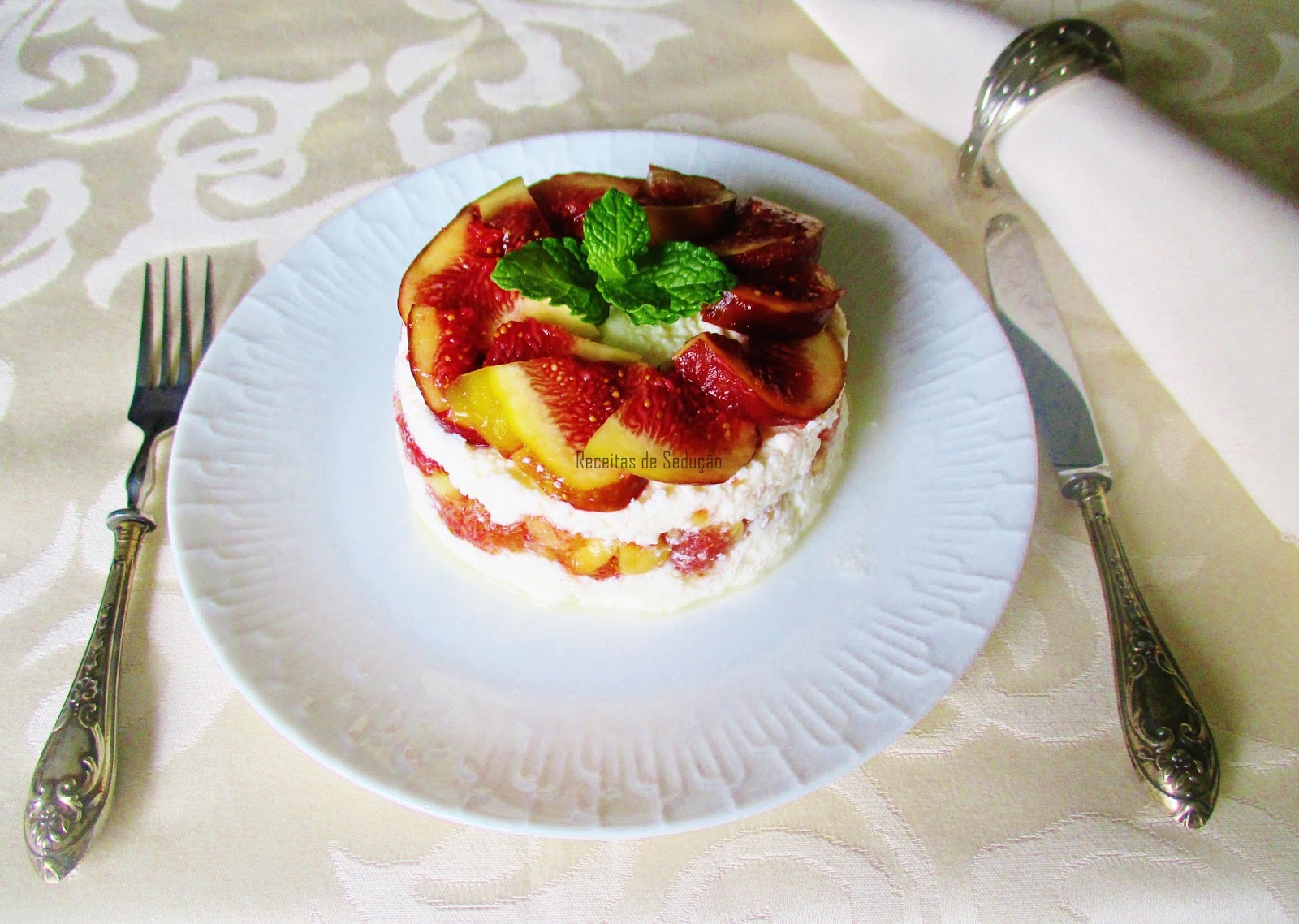 Receitas de Sedução Terrine de Queijo Fresco, Mel, Nozes e Figos